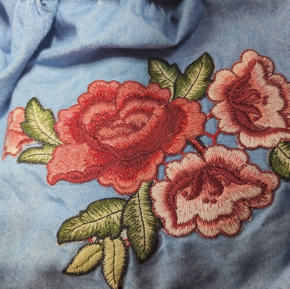 Ana Sz S Off The Shoulder Blue Denim Floral Embroidered Women's Top - Picture 3 of 6